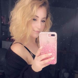 Meet your Posher, Carley